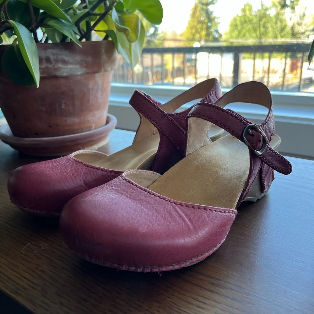 Dansko Mary Jane in Rose - Picture 5 of 8